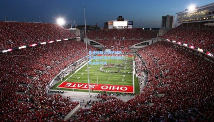 易建联确认明早归队 伤病困扰或令其缺席辽粤关键对决