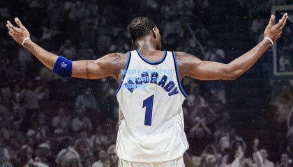 短道速滑世界杯北京站，中国队包揽三金，新秀闪耀赛场