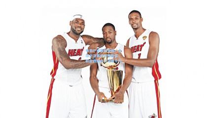 电竞产业蓬勃发展，全球总决赛创收视新高，职业选手收入突破千万